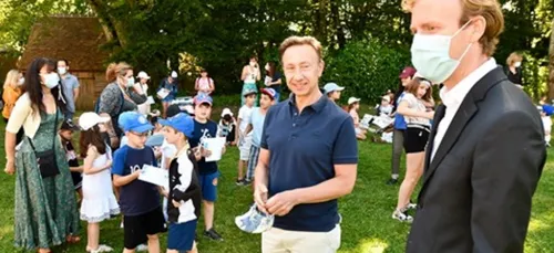 Thiron-Gardais : Stéphane Bern, intervenant dans le cadre des...