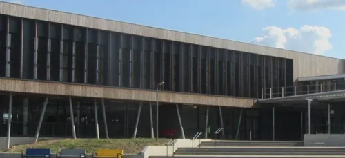 Sarthe : des masques offerts aux collégiens