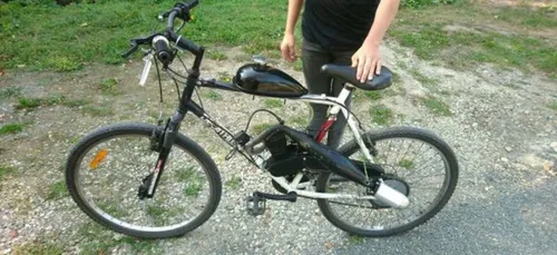 Les gendarmes sarthois confisquent un vélo bidouillé en cyclomoteur