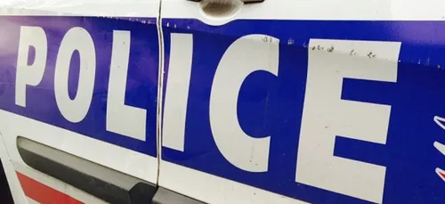 Ils trouvent les clés sur le contact et s’offrent une balade :...