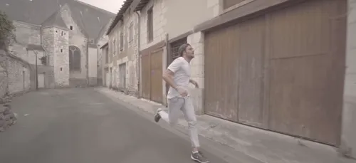 Déjà plus de 200 000 vues pour le clip d’Amir tourné au Lude