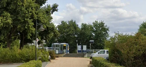 Neuville-sur-Sarthe : de gros dégâts à la halte ferroviaire