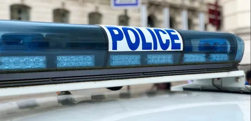 Le Mans : un vol à la roulotte et des voitures dégradées pendant...