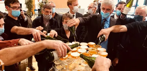 C'est fait, il existe une Appellation d'origine contrôlée "Cidre du...