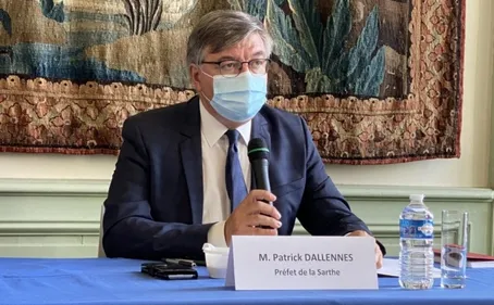 Sarthe : le préfet demande aux maires et aux commerçants de se...
