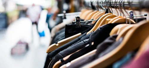 Arrêtés municipaux pour le petit commerce : en Sarthe, le préfet...