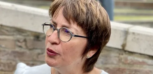 Après les municipales au Mans, un an d'exclusion pour Marietta...