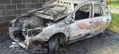 Haut Anjou : un homme déclenche cinq incendies