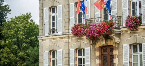 Verneuil-sur-Avre : une délégation préfectorale prend le contrôle...