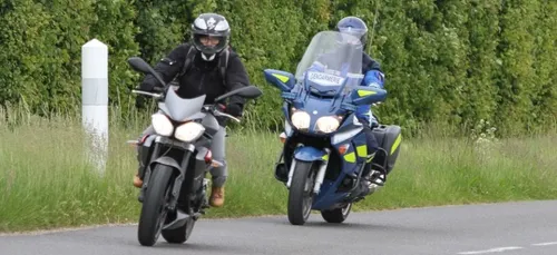 Dans l’Orne, les gendarmes proposent un tutorat moto