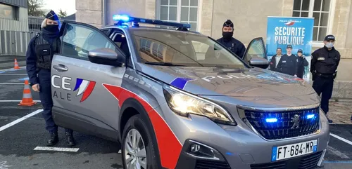 Des SUV Peugeot pour les policiers manceaux