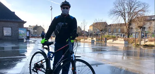 Alençon : ce cycliste qui dénonce les mauvais comportements