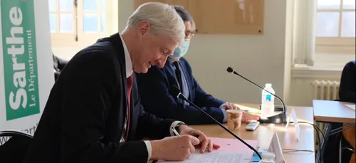 En Sarthe, l'Etat et le Conseil départemental déploient des...