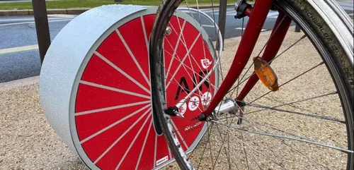 Vélo en ville : Le Mans installe ses premières pompes publiques