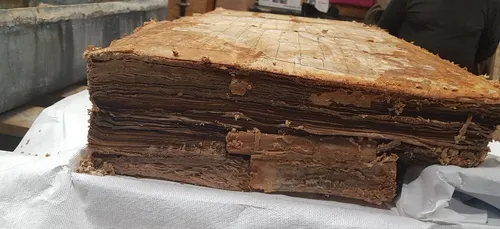 Rouen : la statue de Napoléon renfermait un mystérieux coffre