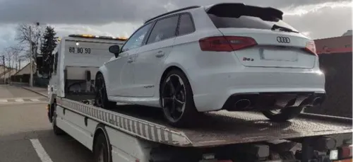 Sur la D140 aux portes du Mans, à près de 180 km/h