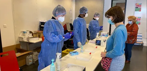 Tests salivaires : la campagne de dépistage continue ce jeudi à...