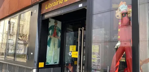 Au Mans, la librairie Bulle reste ouverte mais les rencontres avec...