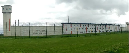 Condé-sur-Sarthe : agression d'un surveillant par un détenu   