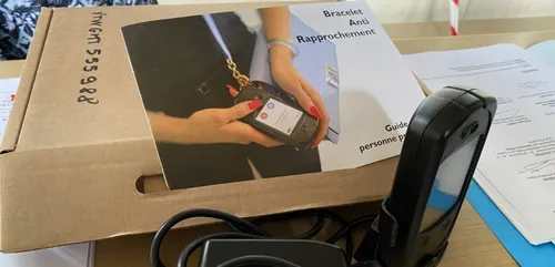 En Sarthe, les premiers bracelets anti-rapprochement bientôt...