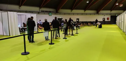 Le Mans : 100 000 personnes vaccinées à la Rotonde