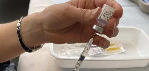 Vaccination : "Les vacances ne doivent pas être un frein"