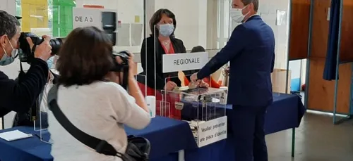 Matthieu Orphelin : "Un séisme démocratique"