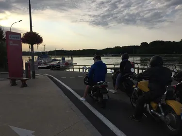 Croisière matinale sur le bac de Rhinau