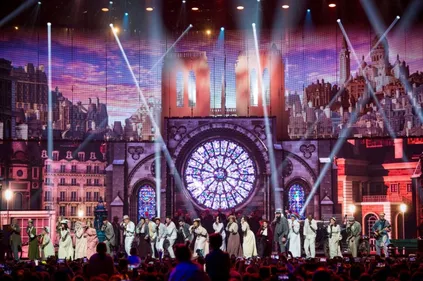 Les Enfoirés : à la télé et au supermarché