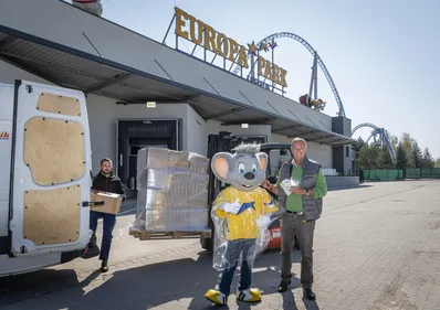 Europa-Park offre ses ponchos aux soignants haut-rhinois