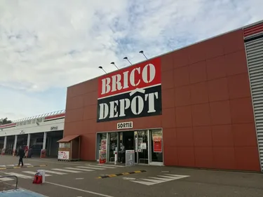 Covid-19 : nouvel arrêté sur la fermeture des magasins de plus de...