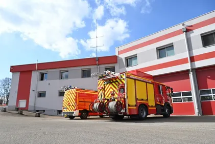 Un véhicule de pompiers à la maison ! 