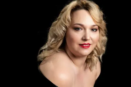 L'Alsacienne Debby Gallien sacrée Miss ronde Univers