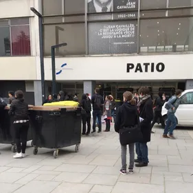 Au Patio à l'Université de Strasbourg : examens annulés aujourd'hui...