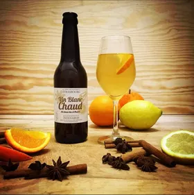 L'esprit de Noël en bouteille : l'authentique vin chaud au blanc...