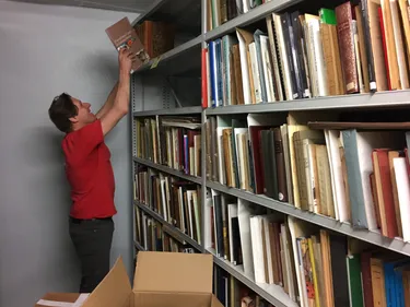 Sélestat : retour des livres à la Bibliothèque Humaniste rénovée