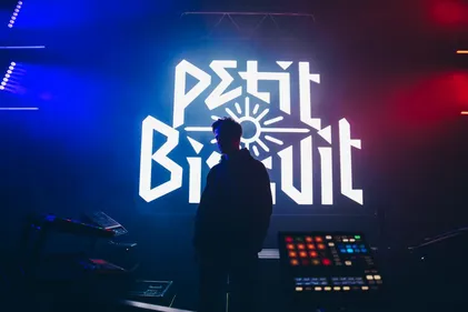 Décibulles : interview d'un garçon à croquer, Petit Biscuit