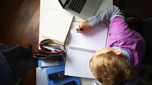 Pétition contre l'école à mi-temps pour des enfants de Saâles
