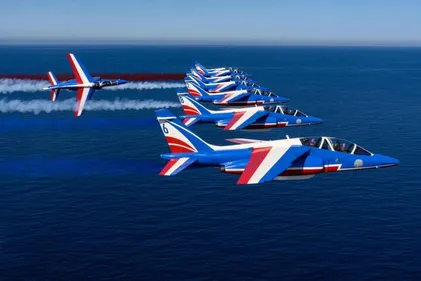 La Patrouille de France a survolé les hôpitaux alsaciens