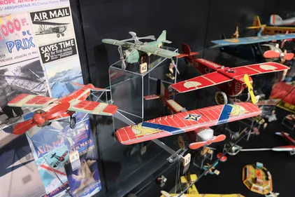 Découvrez l'histoire de l'aviation à travers les jouets 