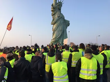 Mobilisation des Gilets jaunes. Un policier grièvement blessé ce...
