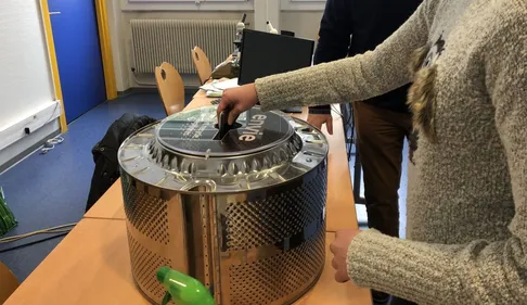 Game of phones : les collégiens participent au recyclage de leurs...