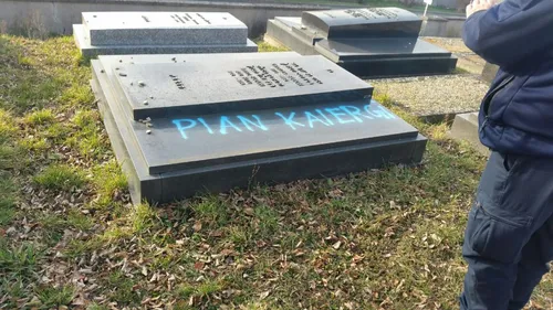 Emmanuel Macron au cimetière juif de Quatzenheim