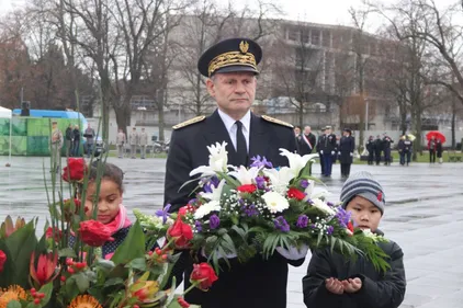 Coronavirus : "la situation est très critique dans les hôpitaux de...