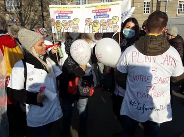 Infirmières en colère : "Ras la seringue !"