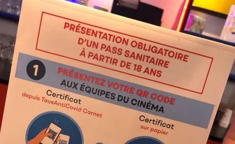 Le pass sanitaire s'impose : "c'est un mal pour un bien parce qu'à...