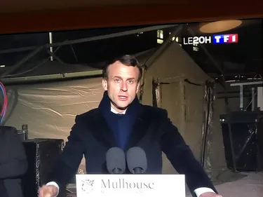 Emmanuel Macron à Mulhouse : "nous n'avons qu'une priorité, battre...