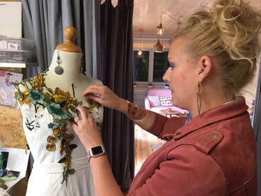 Déborah, créatrice de robes de mariée à Hilsenheim