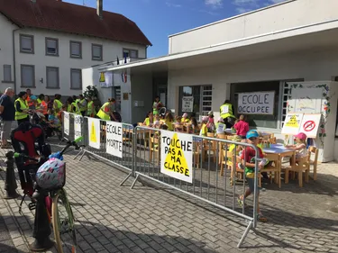 34 élèves en maternelle : à Sundhouse les parents disent NON