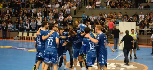 HAND - Le FENIX s'impose en costaud